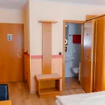 Unter Den Linden Hotel
