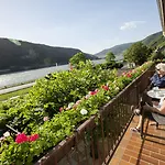 Hotel Unter Den Linden 3*