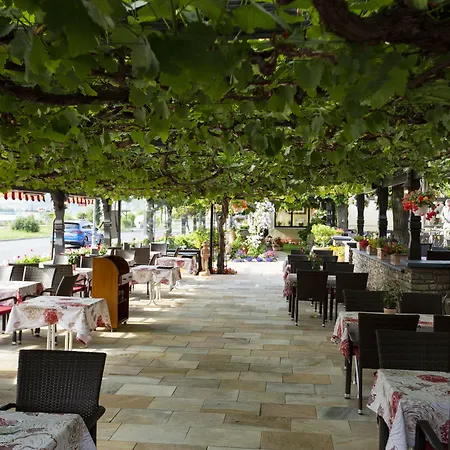 Unter Den Linden فندق روديسهايم ام رين