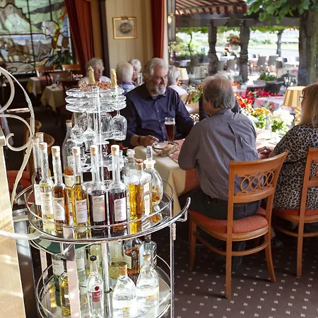 Unter Den Linden فندق 3*